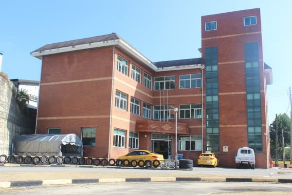 Branch image 1