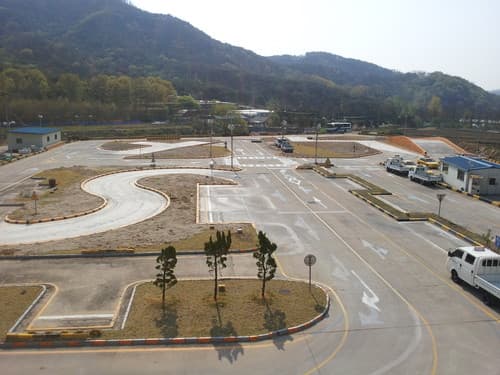 최신 자동차운전전문학원 썸네일